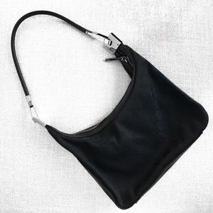 GUCCI || Signature GG Black Shoulder Bag
